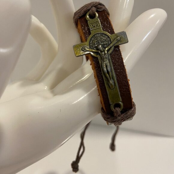 Brown Leather Christian Crucifix Bracelet With Adjustable Cord & Cross Char - Picture 1 of 8